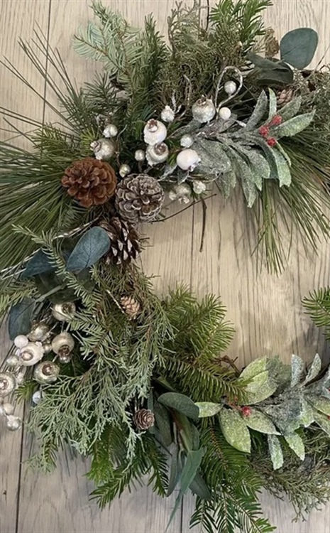 Holiday Wreath Workshop Gallery image 1